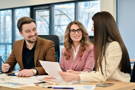 Employee Experience Consultant: Job Description, Key Responsibilities, and 2026 Salary Guide